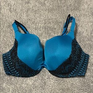 Cacique Elegant Aqua Blue and Black Lace Detail Bra Size 42D Comfortable Cozy